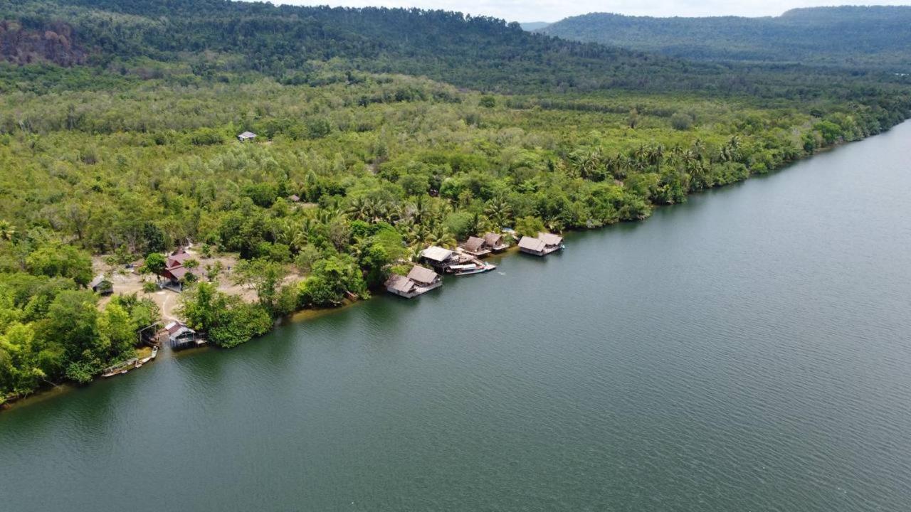 The Floating House Villa Krŏng Kaôh Kŏng Eksteriør bilde