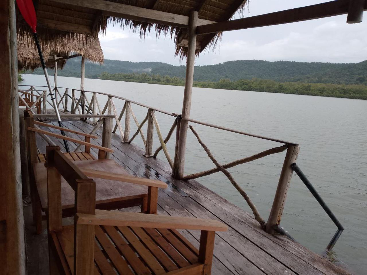 The Floating House Villa Krŏng Kaôh Kŏng Eksteriør bilde